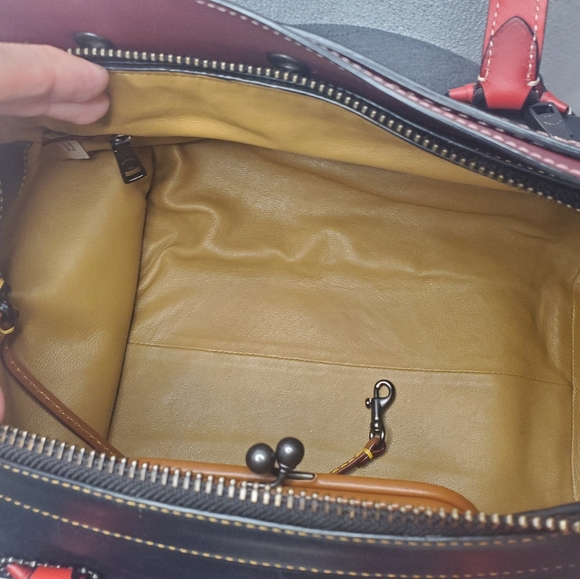 👀RARE!👀 Coach Badlands Satchel - Picture 7 of 12